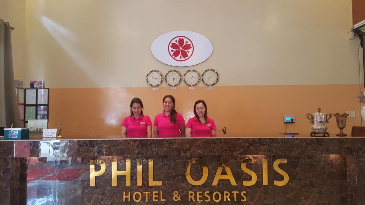 Phil Oasis Hotel & Resort Silang Экстерьер фото